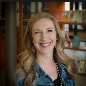 Meet your Posher, Holly